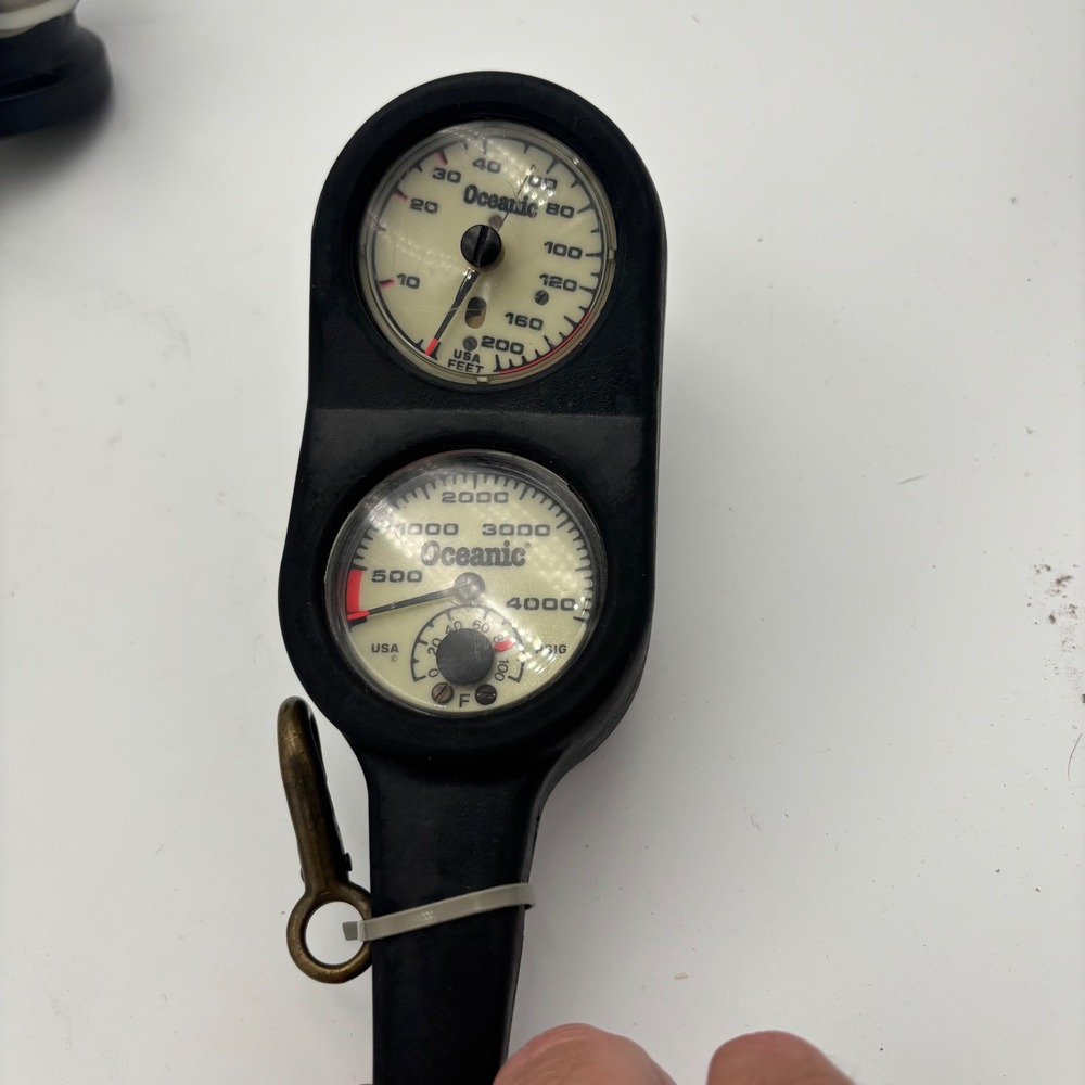 US Divers Regulator Set Conshelf SE2 Octopus Oceanic Gauges Blue Yellow Untested - Picture 8 of 10